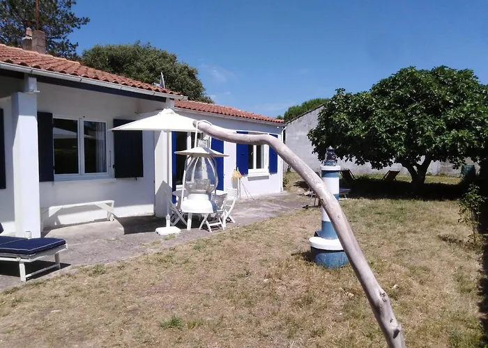 Maison Oleronaise Avec La A Pied Et La Piste Cyclable Au Bout Du Jardin بيت للعطل