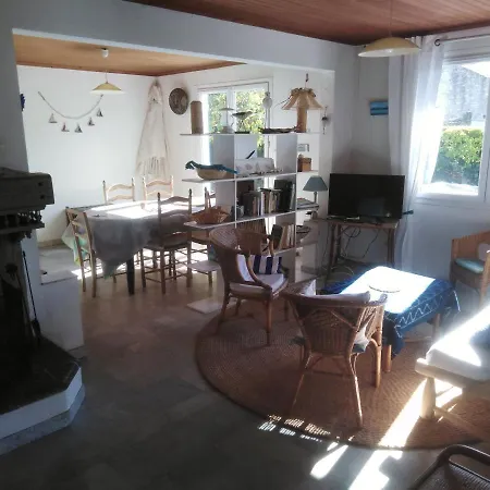 Maison Oleronaise Avec La A Pied Et La Piste Cyclable Au Bout Du Jardin Holiday home *