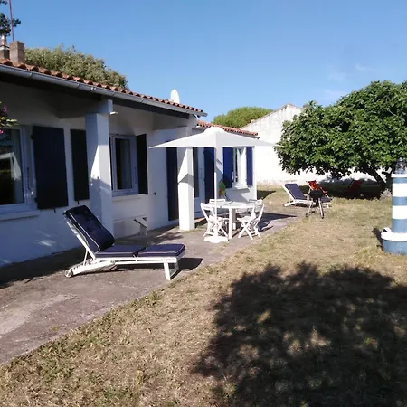 Сasa de vacaciones Maison Oleronaise Avec La A Pied Et La Piste Cyclable Au Bout Du Jardin *